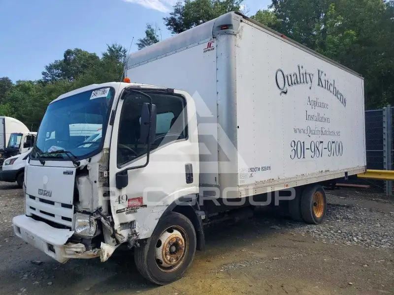 2013 Isuzu NPR фото