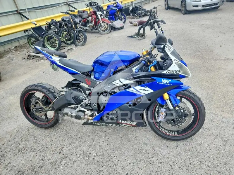 2013 Yamaha  фото