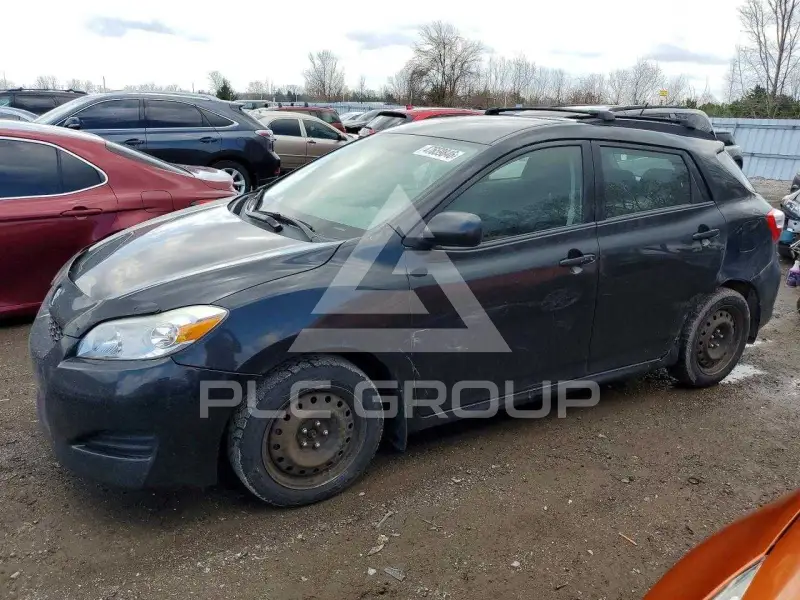 2013 Toyota MATRIX фото