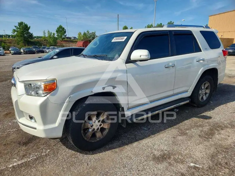 2013 Toyota 4 RUNNER фото