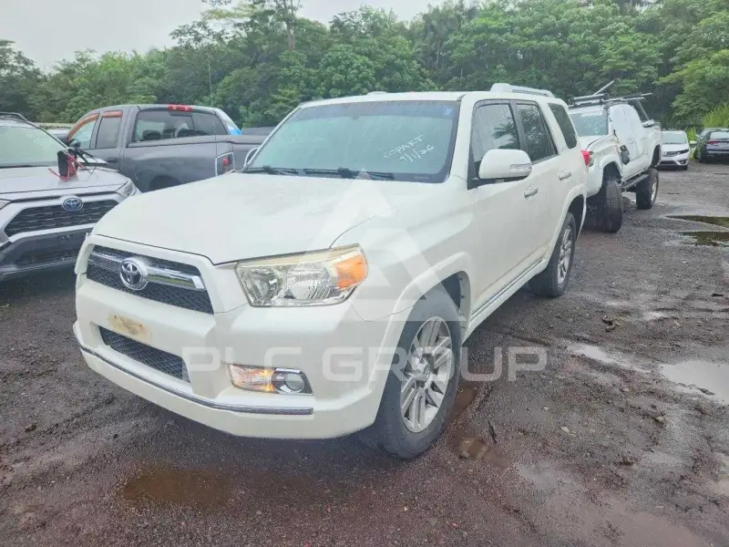 2013 Toyota 4 RUNNER фото