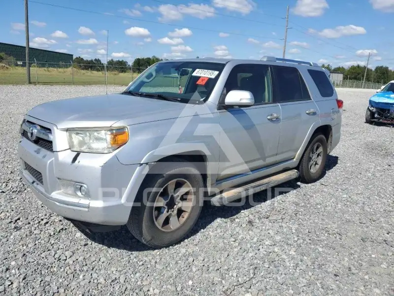 2013 Toyota 4 RUNNER фото