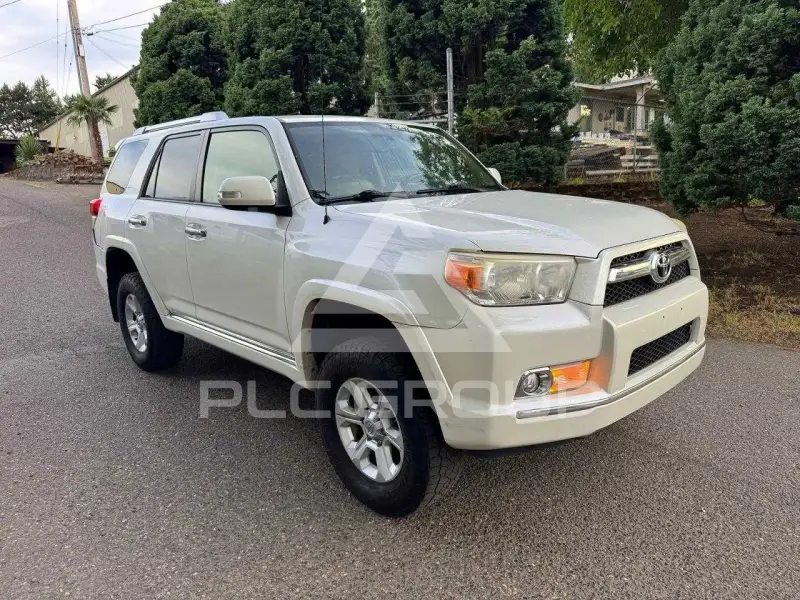 2013 Toyota 4 RUNNER photo
