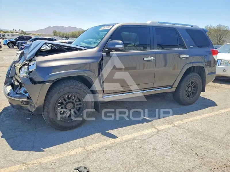 2013 Toyota 4 RUNNER фото