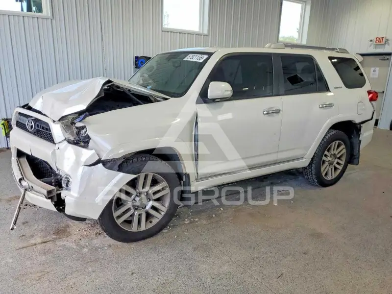 2013 Toyota 4 RUNNER фото
