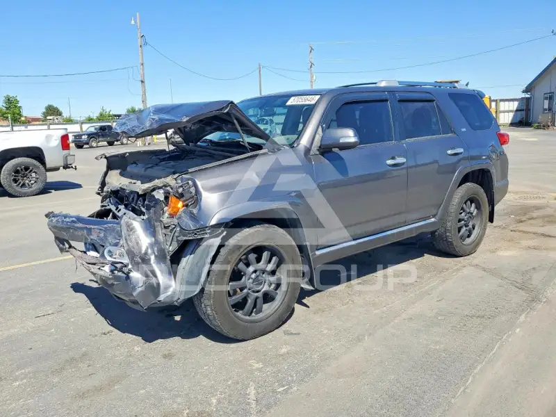 2013 Toyota 4 RUNNER фото