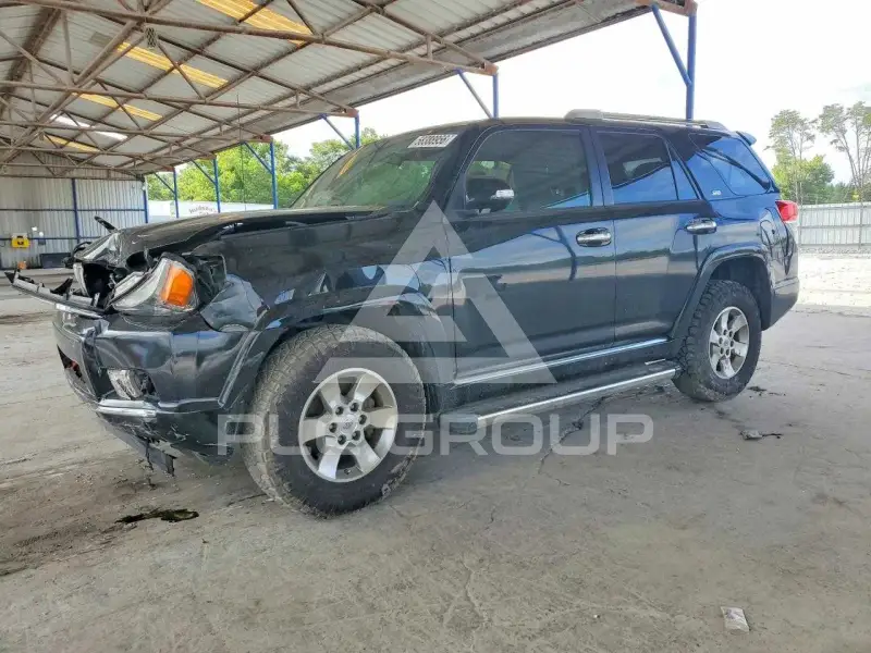 2013 Toyota 4 RUNNER фото