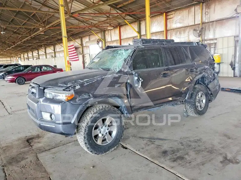 2013 Toyota 4 RUNNER фото