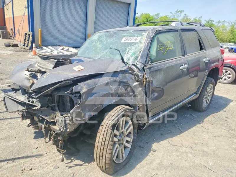 2013 Toyota 4 RUNNER фото
