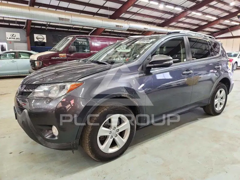 2013 Toyota RAV4 фото