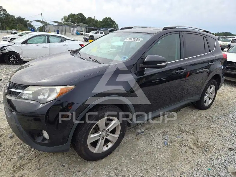 2013 Toyota RAV4 photo