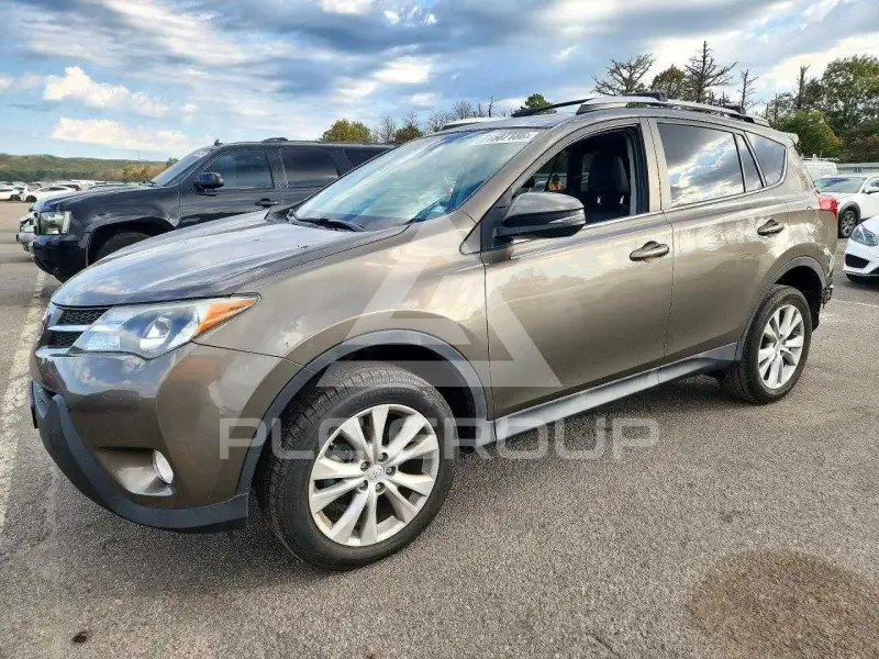 2013 Toyota RAV4 photo