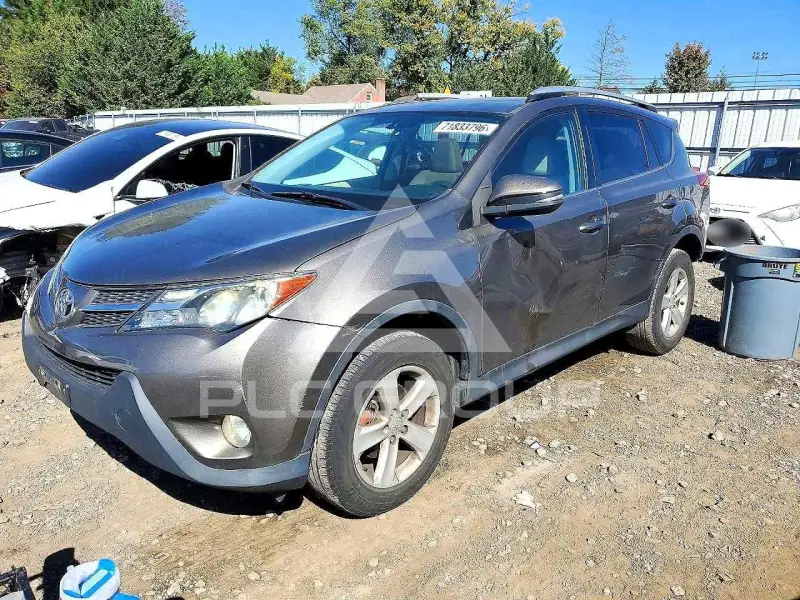 2013 Toyota RAV4 photo