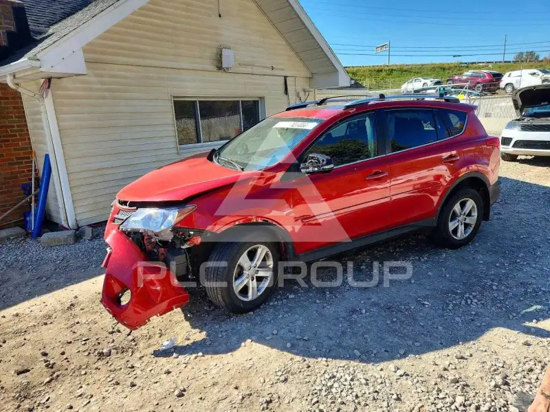2013 Toyota RAV4 фото