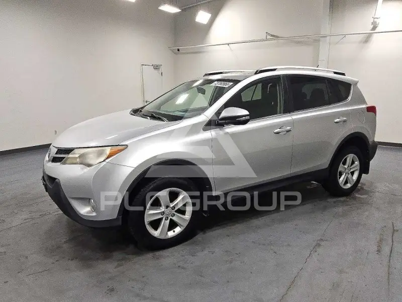 2013 Toyota RAV4 photo