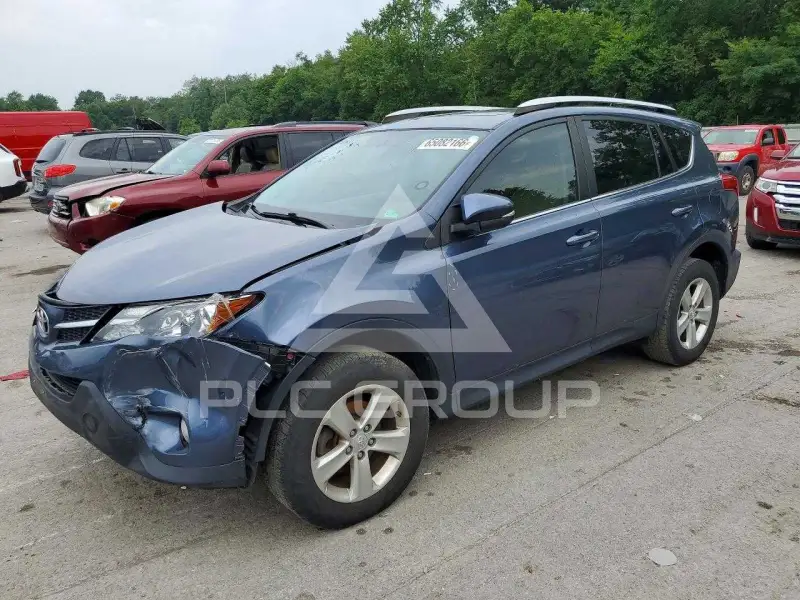 2013 Toyota RAV4 фото