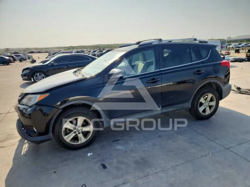 2013 Toyota RAV4 фото