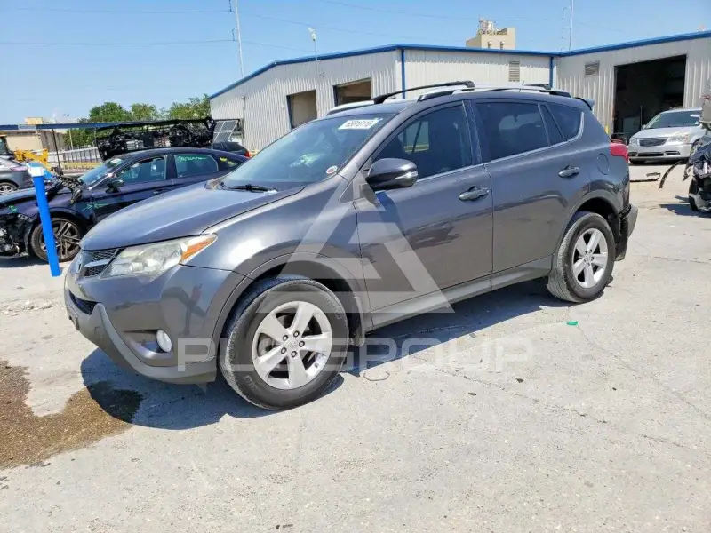 2013 Toyota RAV4 photo