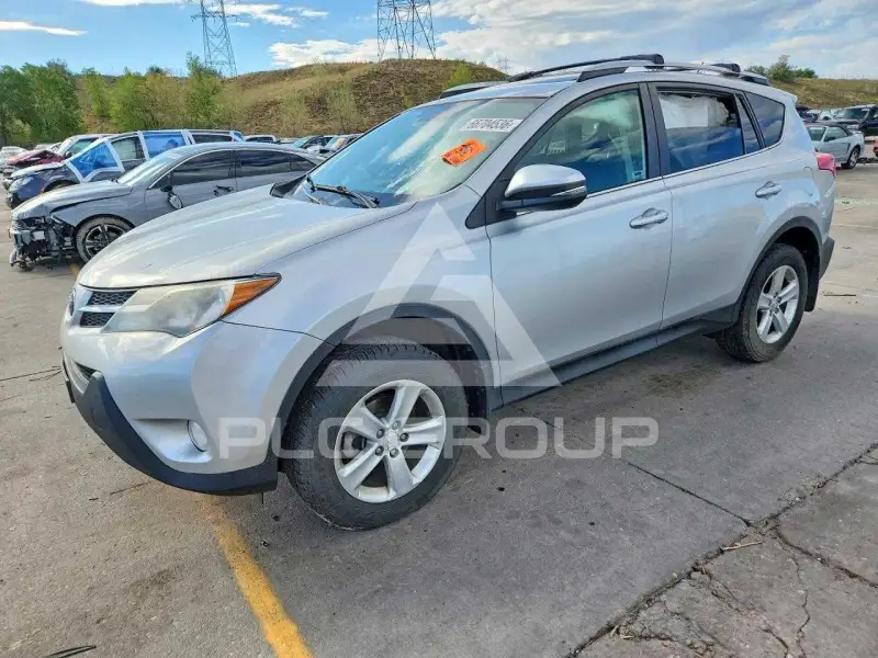 2013 Toyota RAV4 photo