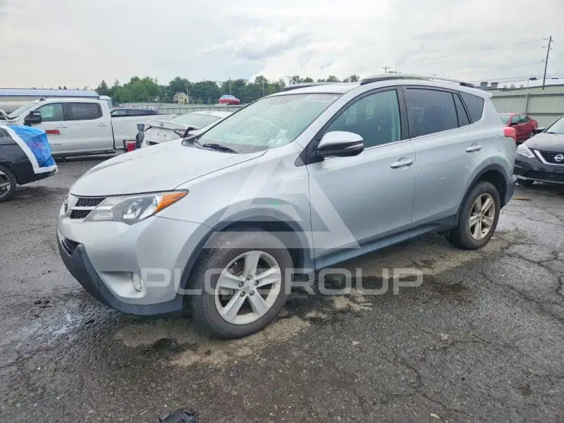 2013 Toyota RAV4 фото