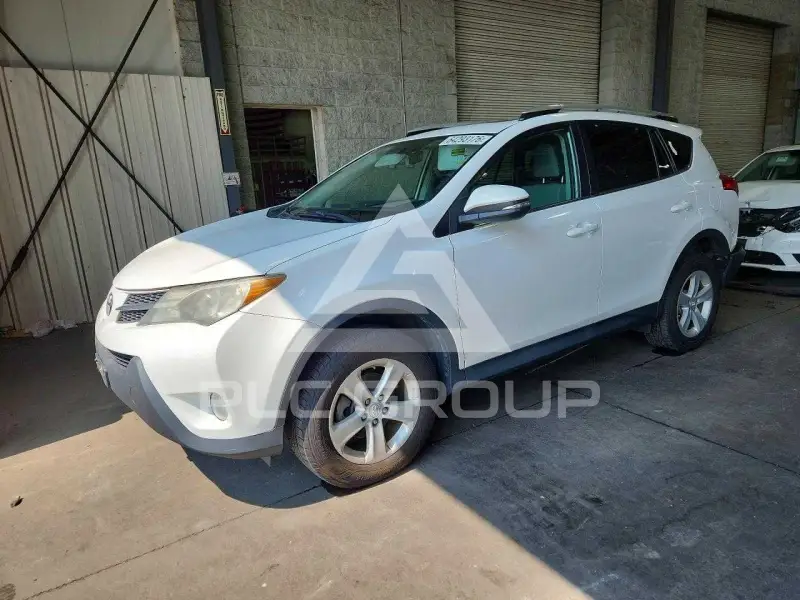 2013 Toyota RAV4 фото