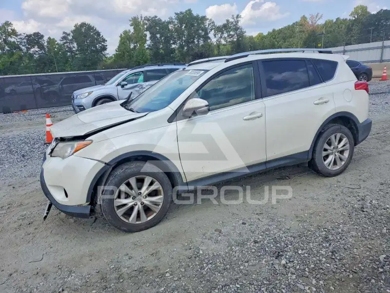 2013 Toyota RAV4 photo