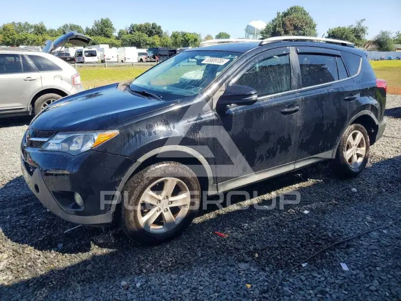 2013 Toyota RAV4 фото
