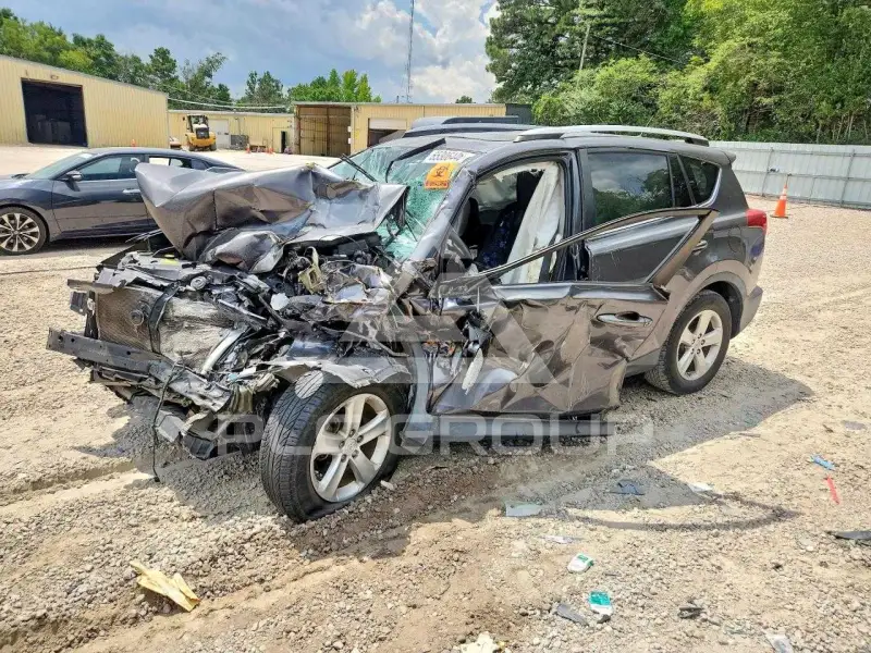 2013 Toyota RAV4 photo