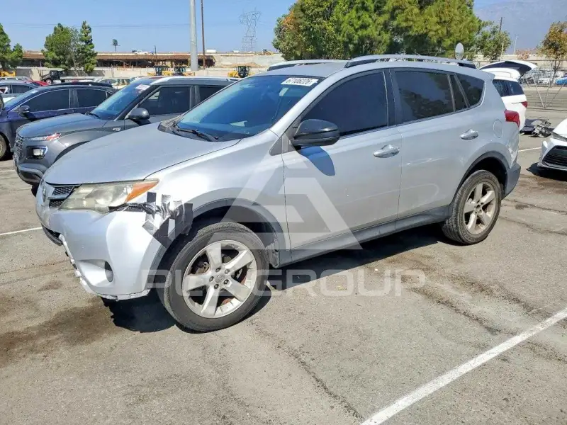 2013 Toyota RAV4 фото