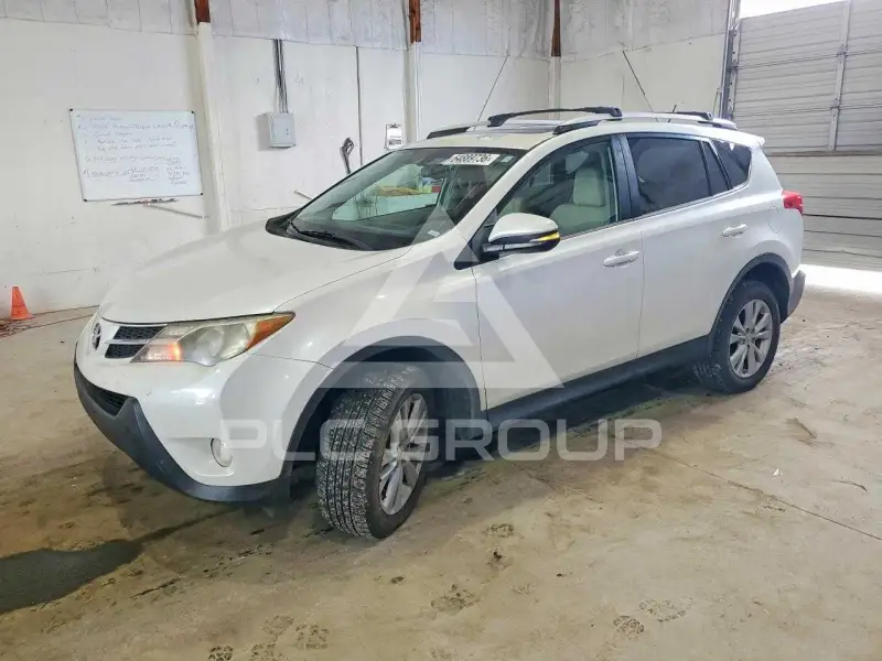 2013 Toyota RAV4 photo