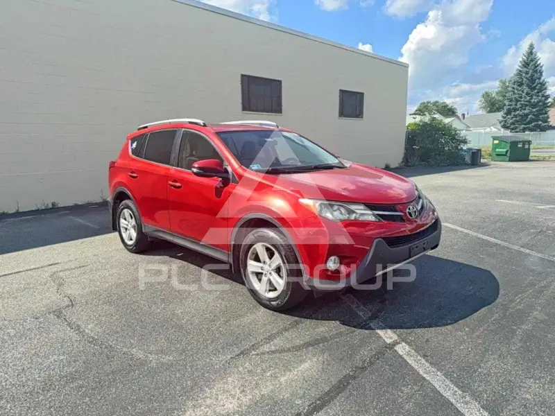 2013 Toyota RAV4 photo