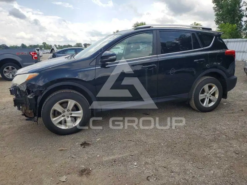 2013 Toyota RAV4 photo