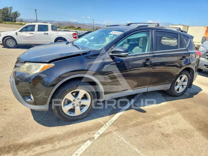 2013 Toyota RAV4 фото