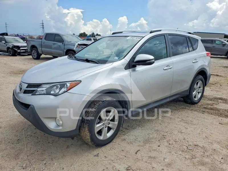 2013 Toyota RAV4 фото
