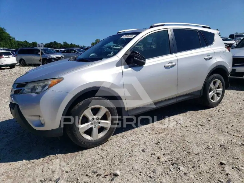2013 Toyota RAV4 фото