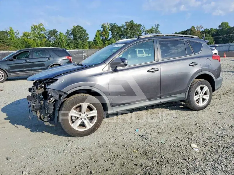 2013 Toyota RAV4 фото