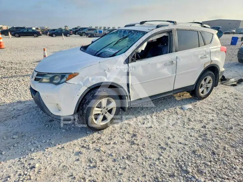 2013 Toyota RAV4 фото