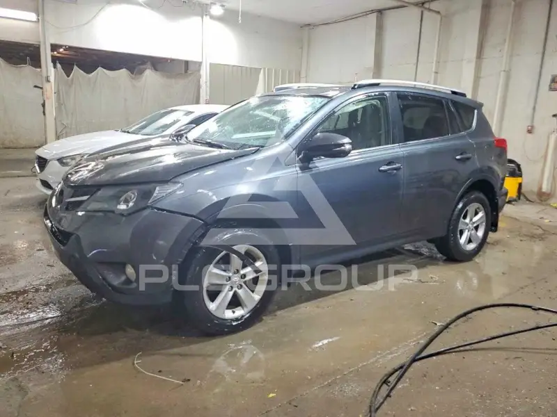 2013 Toyota RAV4 фото