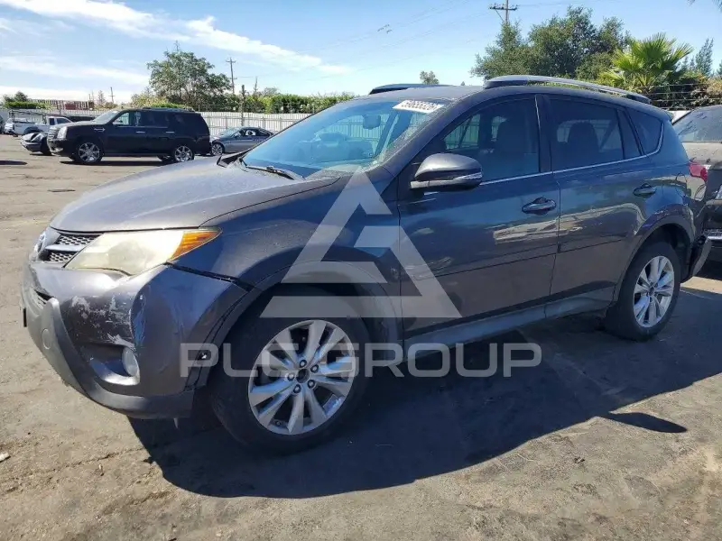 2013 Toyota RAV4 photo