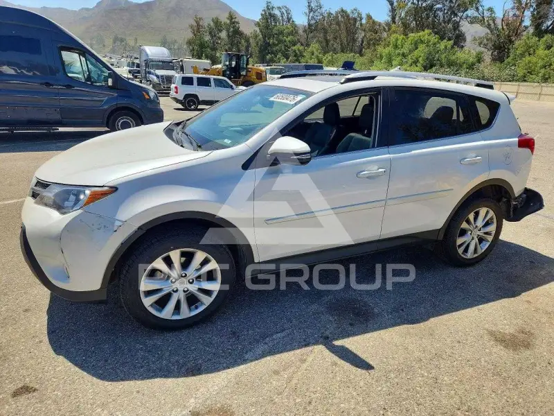 2013 Toyota RAV4 фото