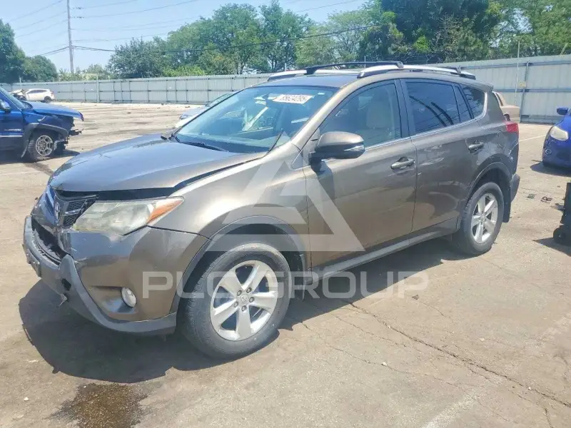2013 Toyota RAV4 photo