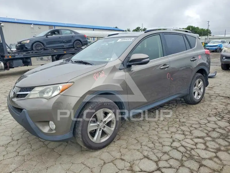 2013 Toyota RAV4 фото