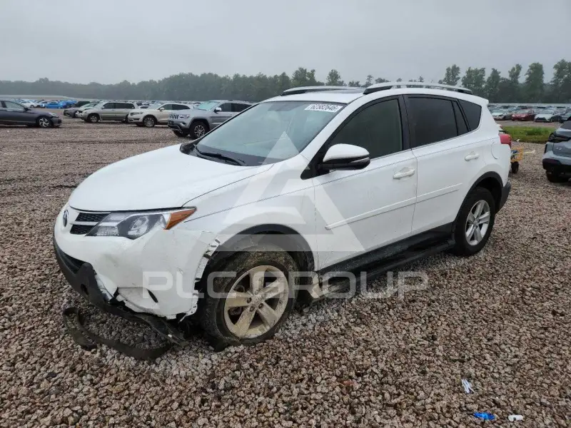 2013 Toyota RAV4 photo