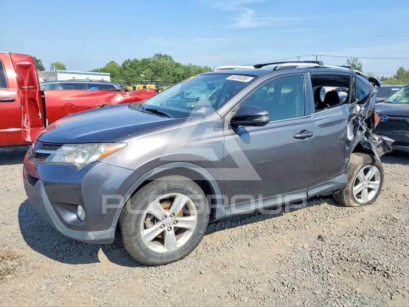 2013 Toyota RAV4 фото