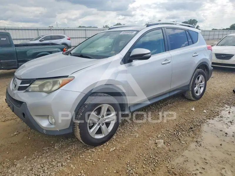2013 Toyota RAV4 фото