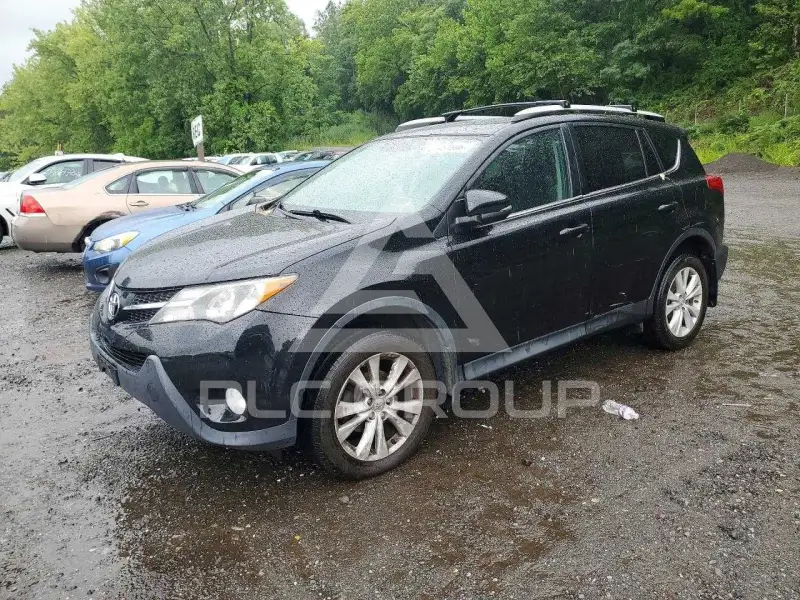 2013 Toyota RAV4 photo