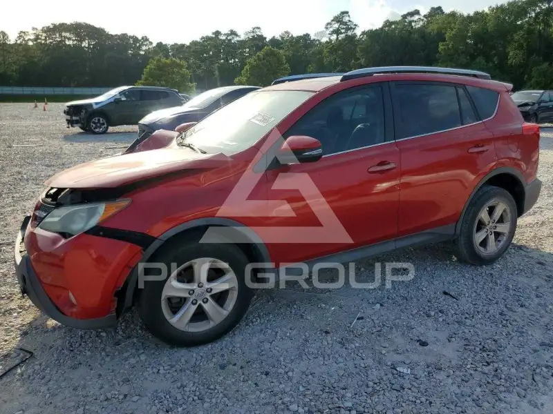 2013 Toyota RAV4 photo