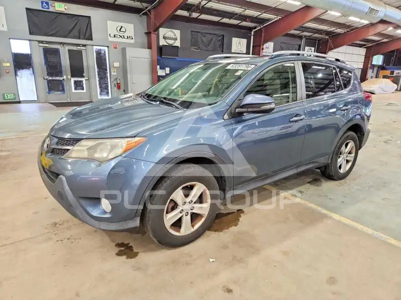 2013 Toyota RAV4 photo