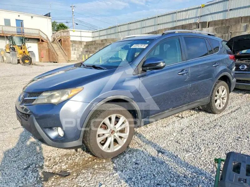 2013 Toyota RAV4 photo