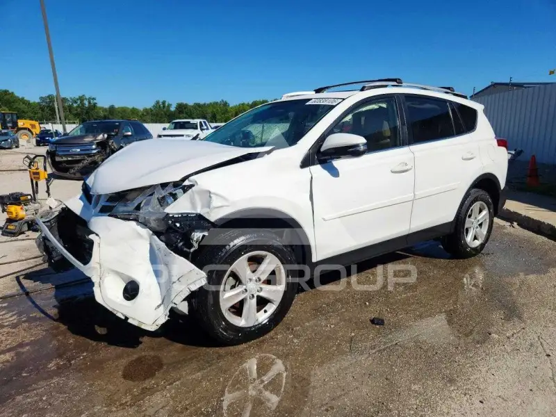2013 Toyota RAV4 фото